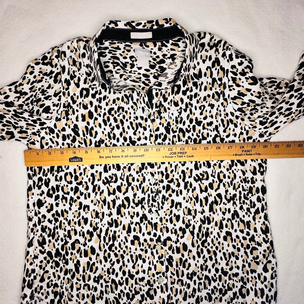 Chico's No Iron Leopard Print Button Down 100% Linen Shirt Women's Size 0.5 - Picture 7 of 8